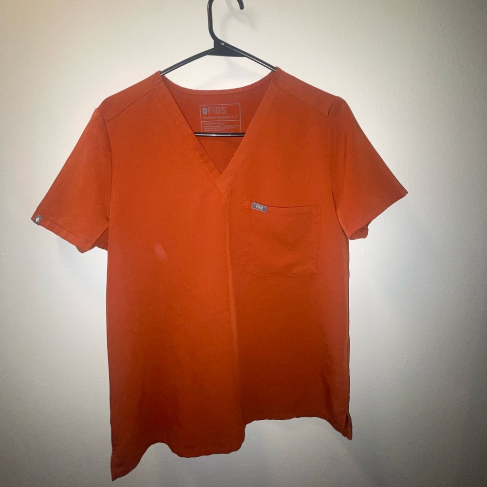 Figs one pocket scrub top